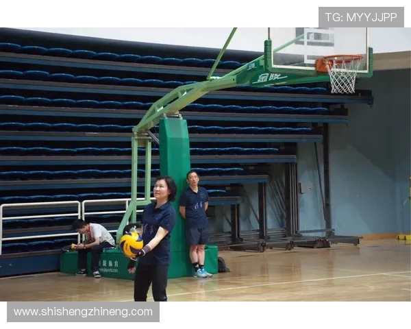 刘芳独家分享排球心得与技巧助你提升球技的秘诀与经验