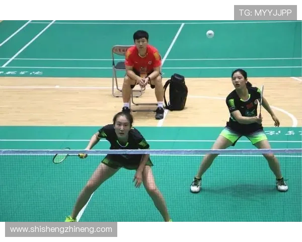 重庆羽毛球队盯防战术创新探索与实践分析